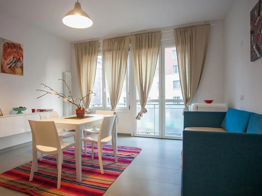 Miavia Apartments- Marconi Apartment