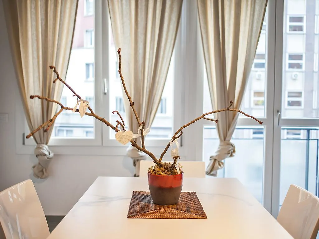 Miavia Apartments- Marconi Apartment