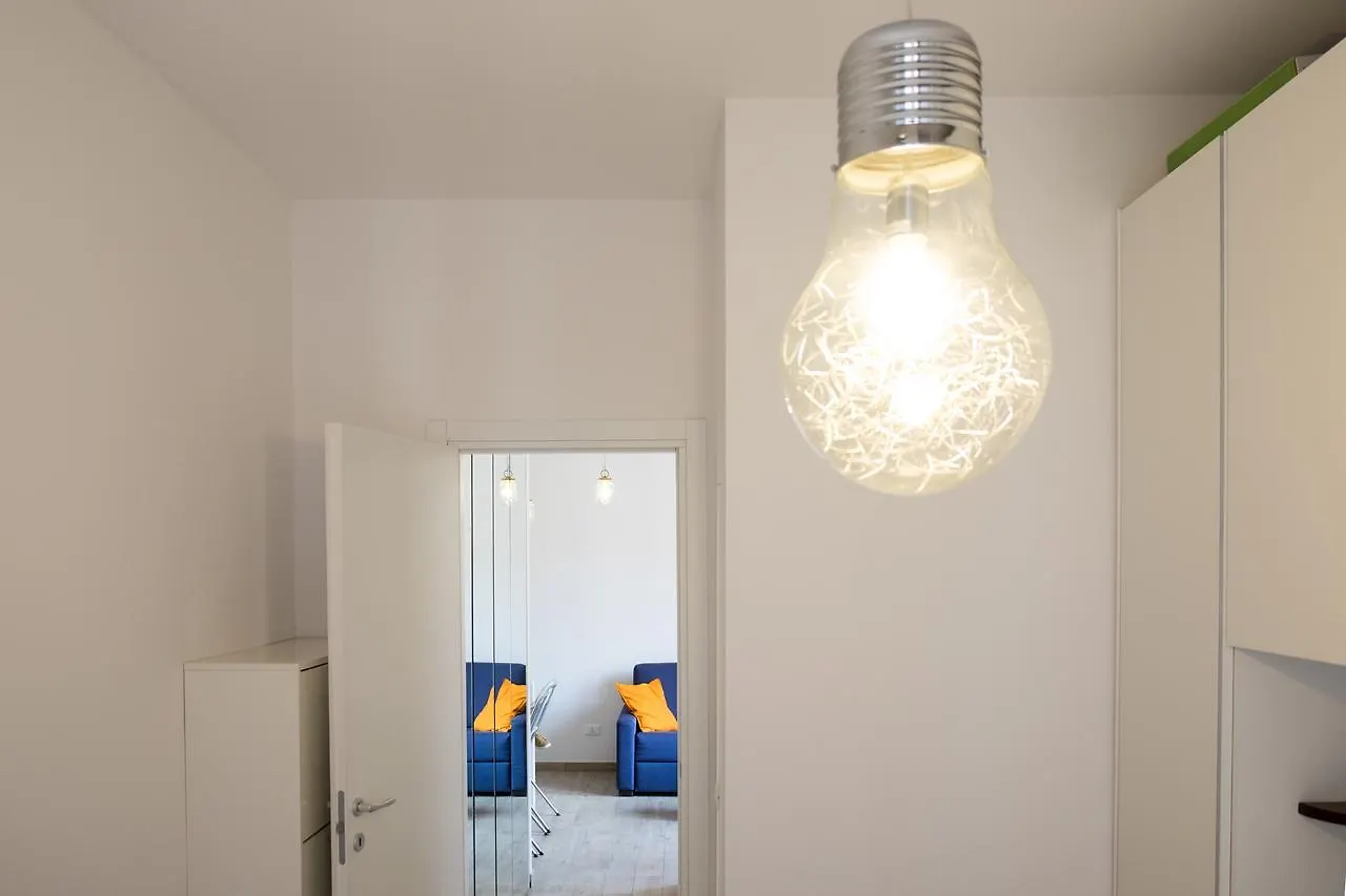 Miavia Apartments- Marconi 0*, Bologna Italy
