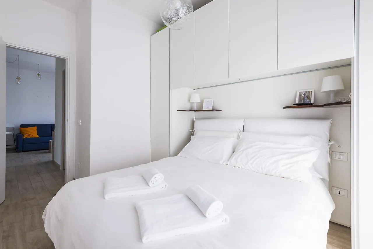 Miavia Apartments- Marconi 0*, Bologna
